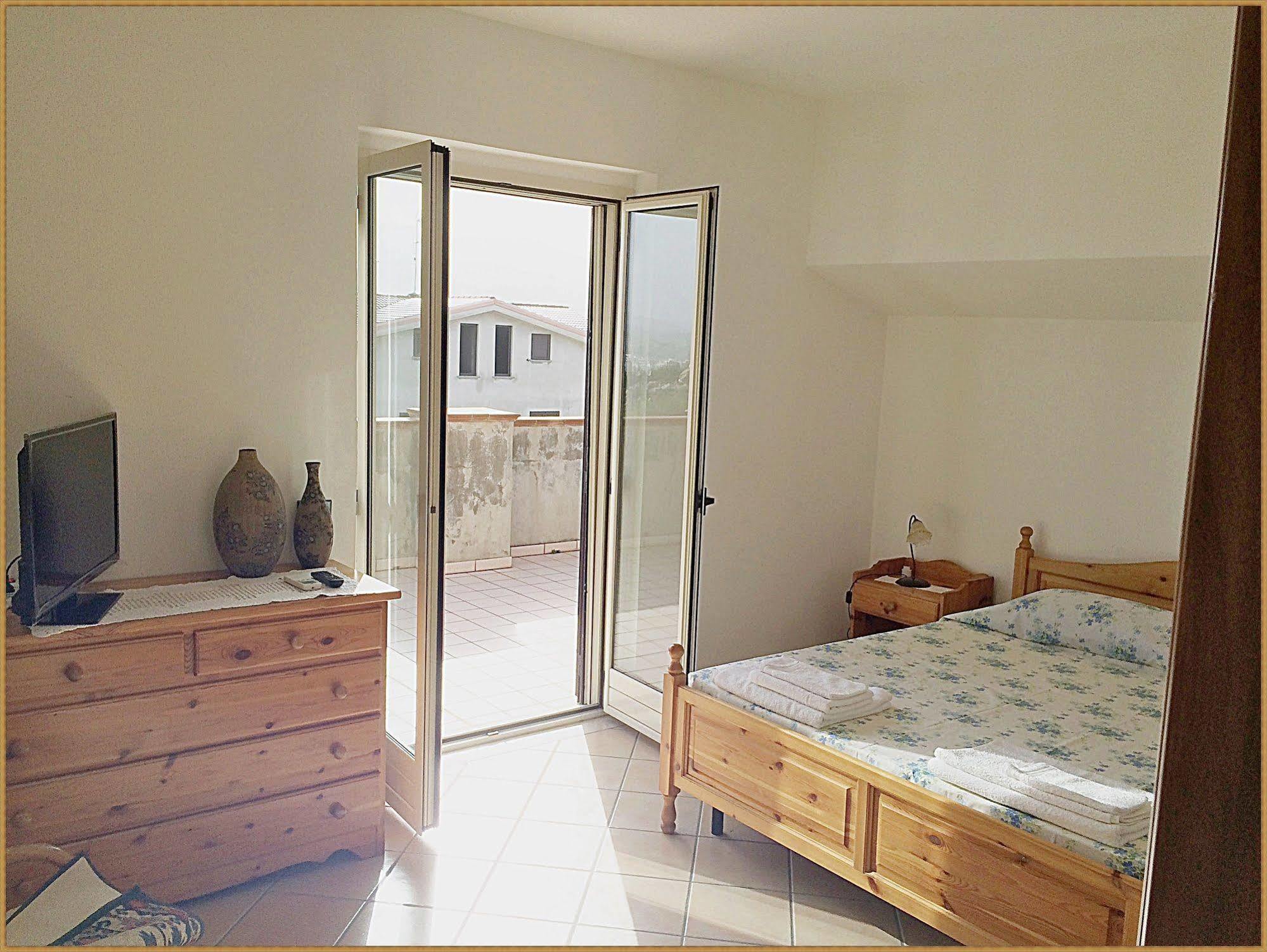 Torre Ancinale Bed and Breakfast Soverato Marina Buitenkant foto